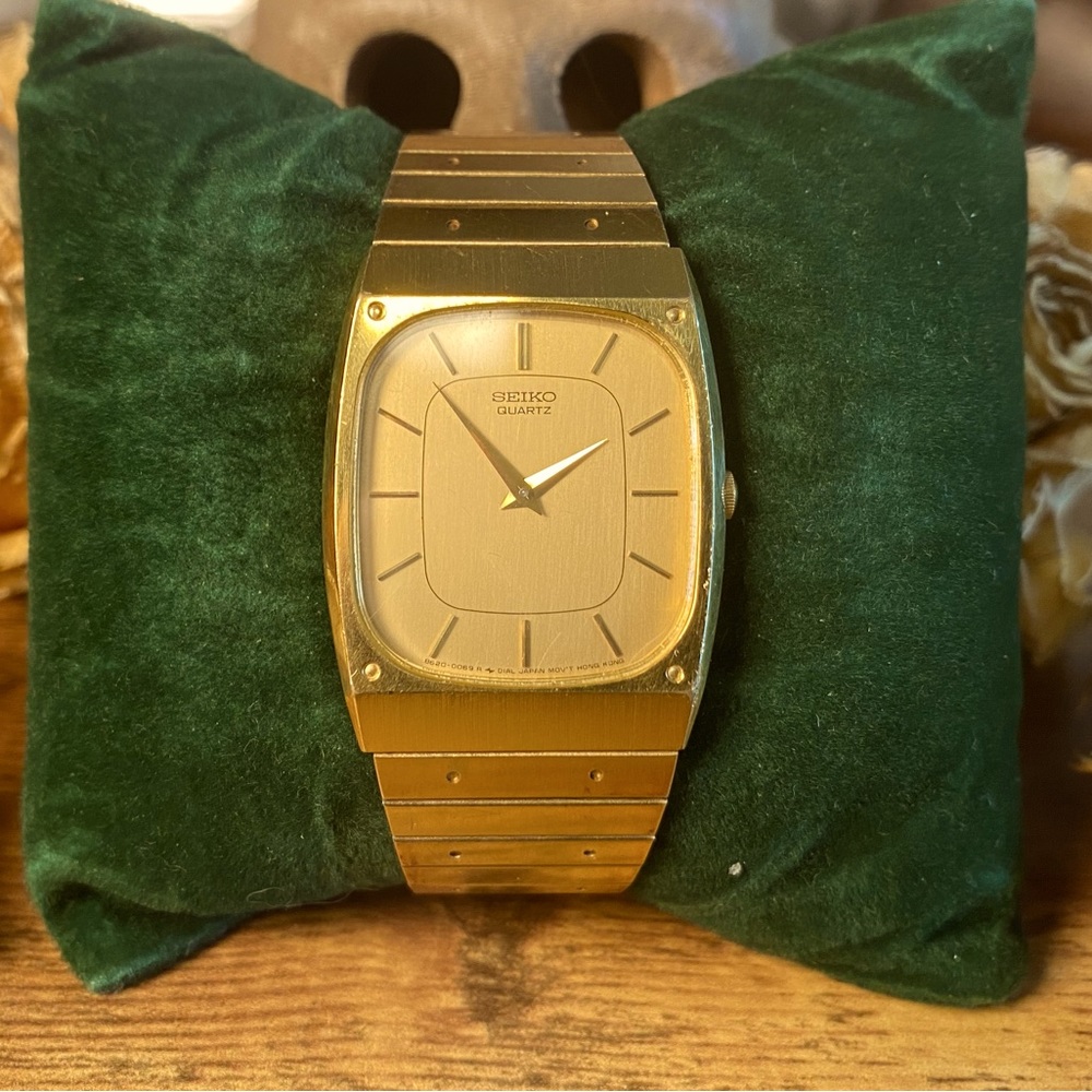 Gold Seiko quartz watch